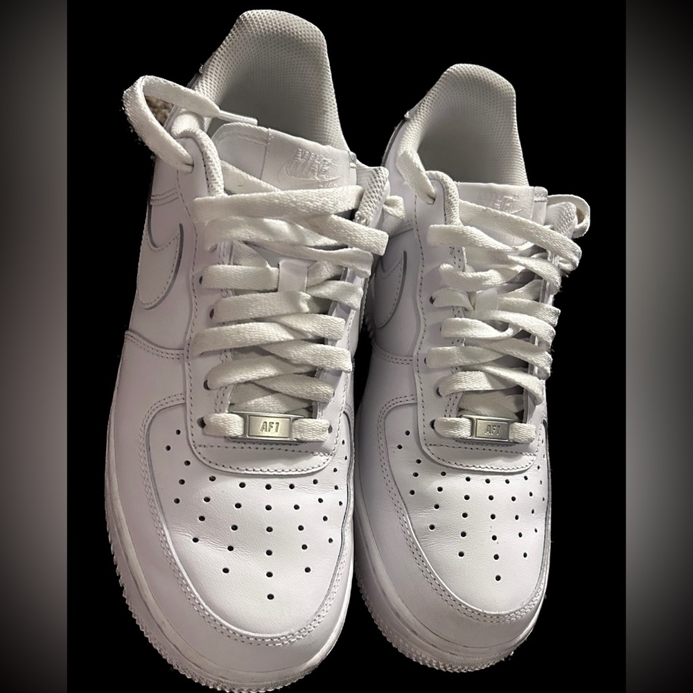 Nike Air Force 1 size 10 - Picture 3 of 5